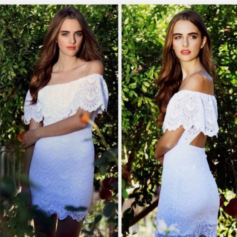 Nightcap clothing riviera Off-Shoulder White Lace Mini Dress size 1